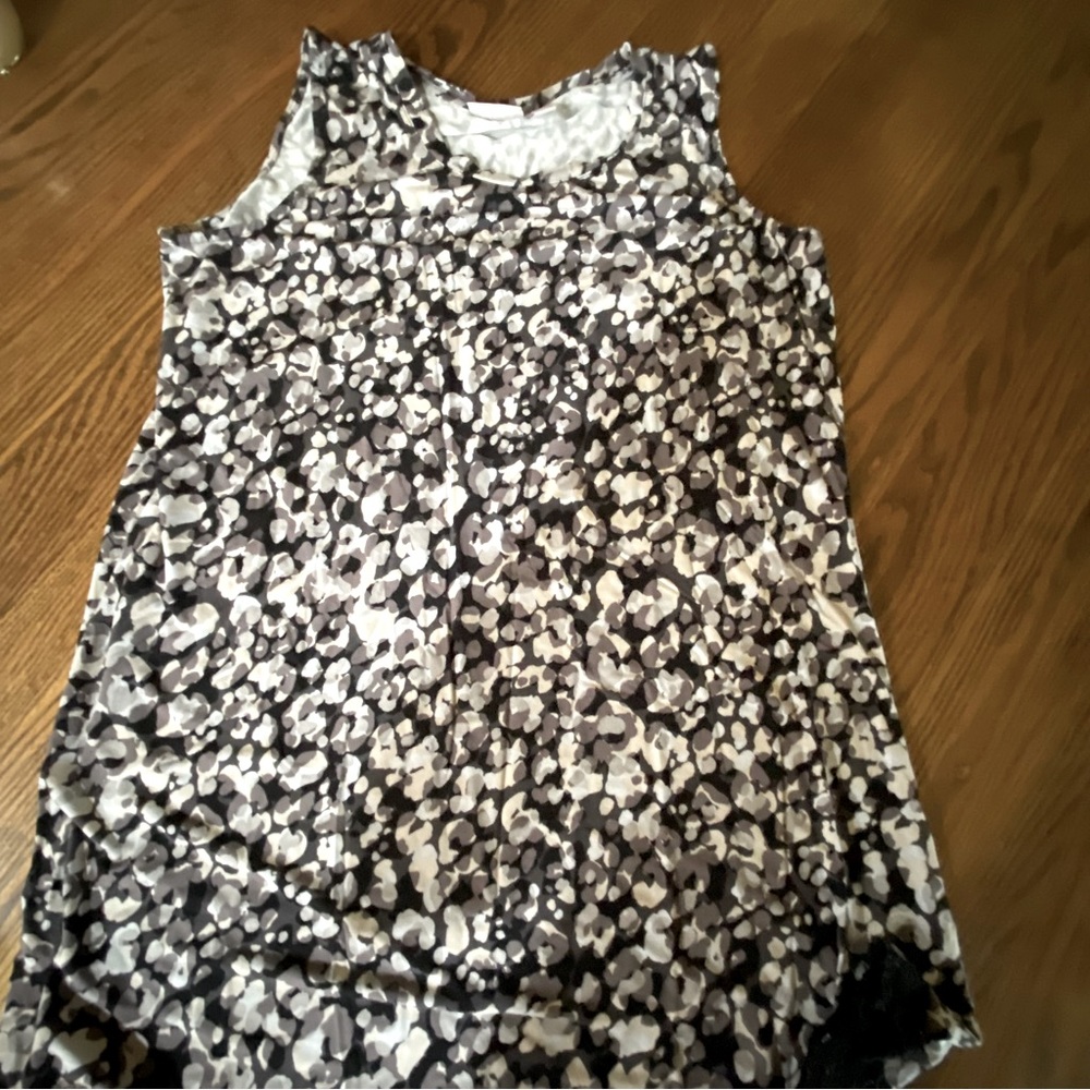 Logo Layers Sz L  black and gray top .